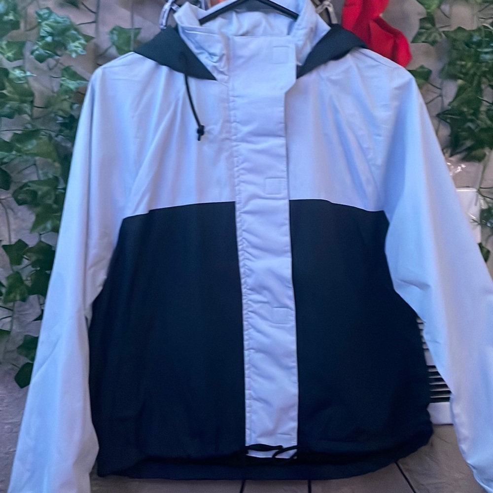M hollister bomber jacket
